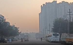 दिल्ली में एक्यूआई पहुंचा 385 के पार, डॉक्टरों ने लोगों को दी ये सलाह