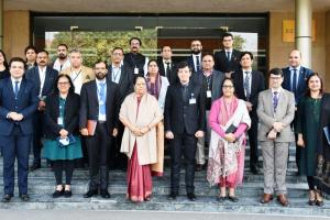 नोएडा: बीएआरसी वैज्ञानिकों ने एमिटी विश्वविद्यालय में छात्रों को परमाणु ऊर्जा में कैरियर के अवसरों से अवगत कराया