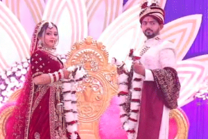 वाराणसी में जयमाल के बाद दुल्हन ने शादी से इनकार,दहेज के लिए पिता का हुआ अपमान,तो बुला ली पुलिस 