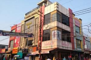 मेरठ सेंट्रल मार्केट मामला: अवैध निर्माण में लापरवाही पर आवास विकास के 67 अफसरों पर होगी कार्रवाई !