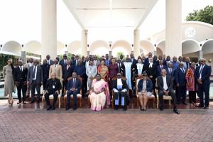 राष्ट्रपति द्रौपदी मुर्मु ने बोत्सवाना में भारत-बोत्सवाना सहयोग को नई दिशा देने का आह्वान किया