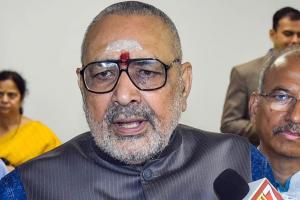 बिहार चुनाव में गिरिराज सिंह का विवादित बयान: गड़बड़ी होगी तो बुर्का उठाना पड़ेगा; बूथों पर बढ़ी निगरानी