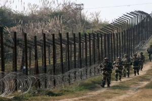 बाड़मेर में रात की घुसपैठ का ड्रामा! पाकिस्तानी युवक 200 मीटर अंदर मिला, मवेशियों के बाड़े में छिपकर काटी रात