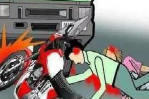 नोएडा दादरी में सड़क हादसा: तीन युवकों की दर्दनाक मौत, डंपर चालक गिरफ्तार