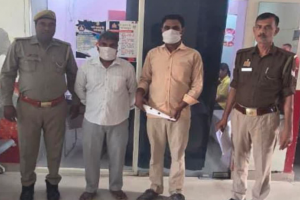 नोएडा में अवैध संबंध के शक में हत्या: दो गिरफ्तार, पीड़ित को चाकू मारकर किया गया घायल