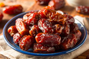 खजूर: स्वाद और सेहत दोनों का वरदान, जानिए बेहतरीन फायदे