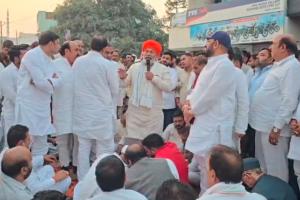 मुजफ्फरनगर में कॉलेज फीस प्रताड़ना के शिकार छात्र उज्ज्वल राणा को अंतिम विदाई, तिरंगे में लिपटे शव के साथ विशाल प्रदर्शन