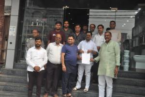 गाजियाबाद के सिहानी में दुकान से लाखों की चोरी, CCTV में कैद हुई वारदात