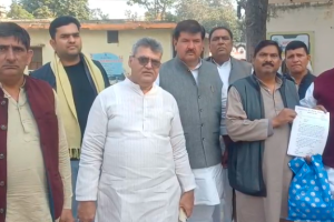 मुजफ्फरनगर: खनन विभाग के बाबू पर ईट भट्टा स्वामियों ने लगाया भ्रष्टाचार का आरोप, डीएम से कार्रवाई की मांग