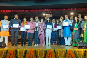 ग्रेटर नोएडा में विकसित भारत युवा संसद 2025-26 का जिला स्तरीय आयोजन, युवाओं ने लोकतंत्र पर व्यक्त किए विचार