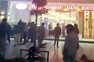 फरीदाबाद : शार्ट सर्किट से मिलन रेस्टोरेंट में लगी आग..कर्मचारियों में अफरा-तफरी मची