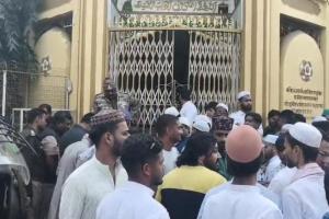 जबलपुरः जुम्मे की नमाज दूसरे मौलाना के पढ़ने के बाद हुए विवाद में मस्जिद सील