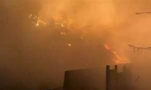 प्रदूषण के खतरों के बीच दिल्ली में गाजीपुर लैंडफिल साइट पर लगी आग...अफरा-तफरी का माहौल