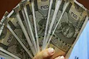 सरकार ने गन्ने का दाम बढ़ाया, लेकिन किराया भी बढ़ा दिया: किसानों की कमाई पर फिर पड़ गया काट का बोझ