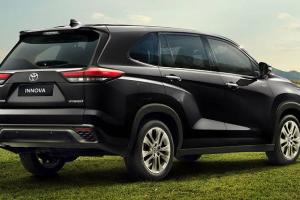 नवंबर 2025 में सबसे ज्यादा बिकने वाली 7 सीटर कारें, बड़ी फैमिली के लिए किस पर जताया भरोसा