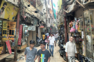 वाराणसी की दालमंडी में फिर चलेगा बुलडोजर: अल्टीमेटम की मियाद खत्म, आज से शुरू होगा 186 चिह्नित भवनों का ध्वस्तीकरण