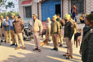 मेरठ का कपसाड़ हत्याकांड, गांव छावनी में तब्दील,कर्फ्यू जैसे हालात,पीड़िता के घर लगे सीसीटीवी 