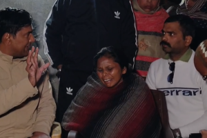 सोनू कश्यप हत्याकांड: हिंदू मजदूर किसान समिति ने की ₹1 लाख की मदद, शिव चौक तक निकाला कैंडल मार्च