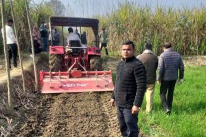 मुजफ्फरनगर में किसान ने बंद कर दिया था रास्ता, जब पहुंचा प्रशासन तो मच गया हड़कंप, पुलिस बुलानी पड़ी