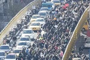 ईरान में आर्थिक संकट को लेकर बवाल; सुरक्षा बलों की कार्रवाई में 27 की मौत