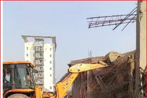 नोएडा में गरजा बुलडोजर, भू-माफिया पस्त, करोड़ों की जमीन मुक्त, प्राधिकरण की बड़ी कार्रवाई