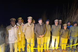 फिरोजाबाद: मुठभेड़ में आरोपी ग्राम प्रधान गिरफ्तार, पुलिस की गोली से घायल