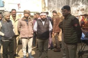 फिरोजाबाद: सनकी पति ने पत्नी की गला काटकर की हत्या, पुलिस ने आरोपी को लिया हिरासत में