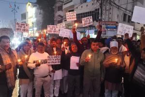 शामली में सोनू कश्यप को न्याय दिलाने हेतु केंडल मार्च निकला