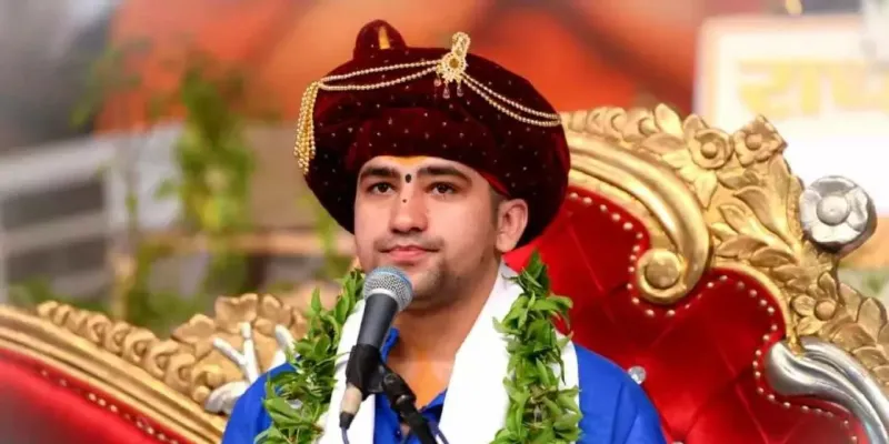 बागेश्वर धाम के धीरेंद्र शास्त्री की तबीयत बिगड़ी, 100° बुखार के बावजूद दवा खाकर पदयात्रा जारी; हरियाणा से वृंदावन यात्रा