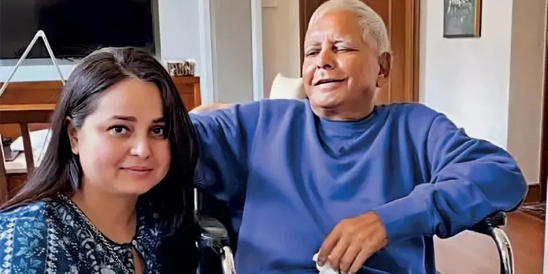 आरजेडी में बवाल, बिहार चुनाव हार के बाद लालू परिवार में फूटा विवाद—रोहिणी आचार्य ने राजनीति और परिवार से नाता तोड़ा, संजय यादव–रमीज पर गंभीर आरोप