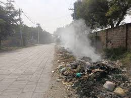 मेरठ में वायु प्रदूषण का अलर्ट: AQI 393 पर, स्वास्थ्य के लिए खतरा