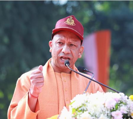 सेवा ही सम्मान है, अनुशासन ही पहचान है और राष्ट्रहित ही सर्वोच्च प्राथमिकता : सीएम योगी 