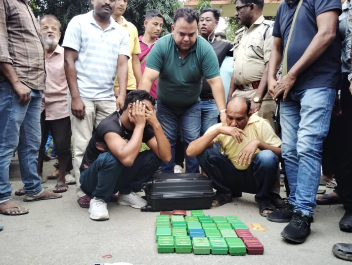 smugglers arrested